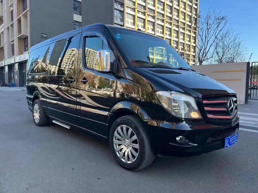 奔驰斯宾特价格是多少/奔驰斯宾特质量怎么样